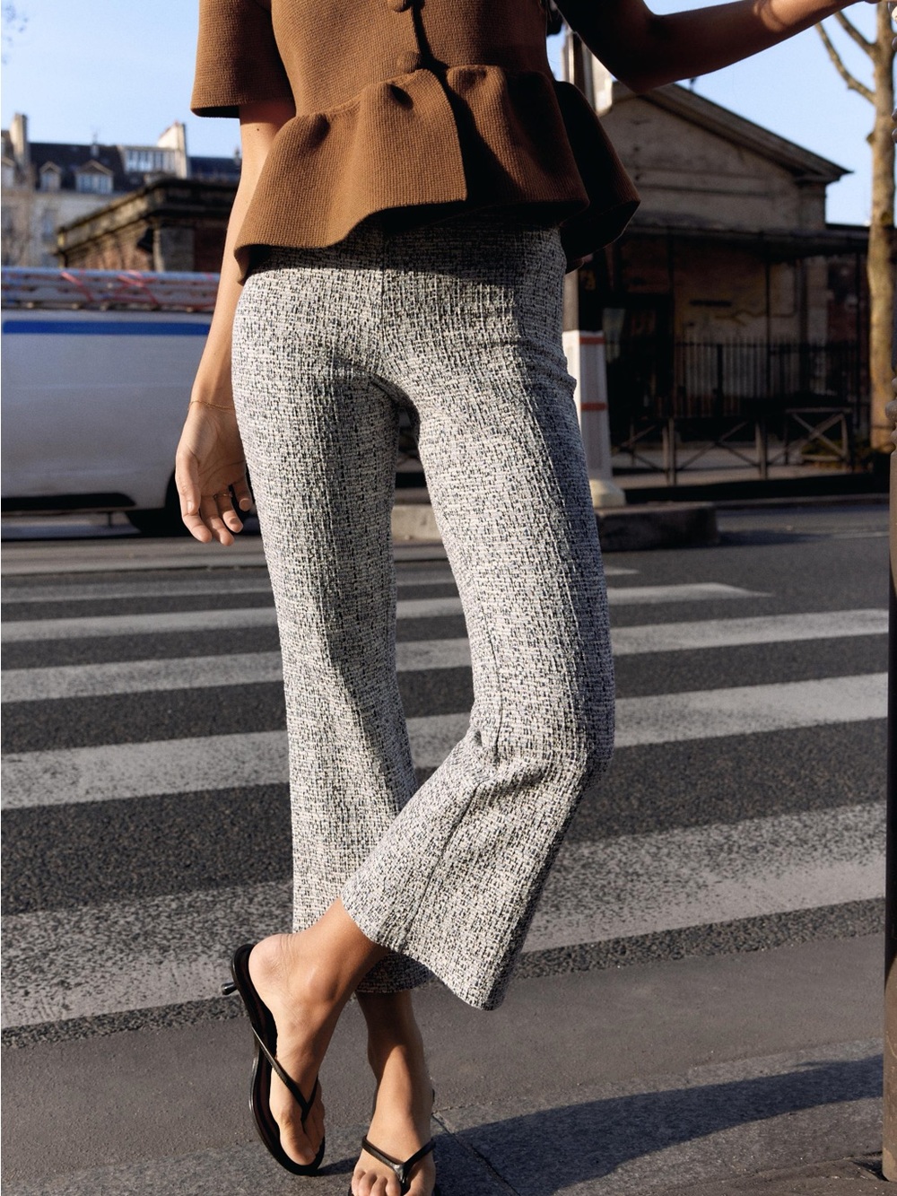 Zara Women's Tweed Cropped Pants in white and blue 3644/173/400